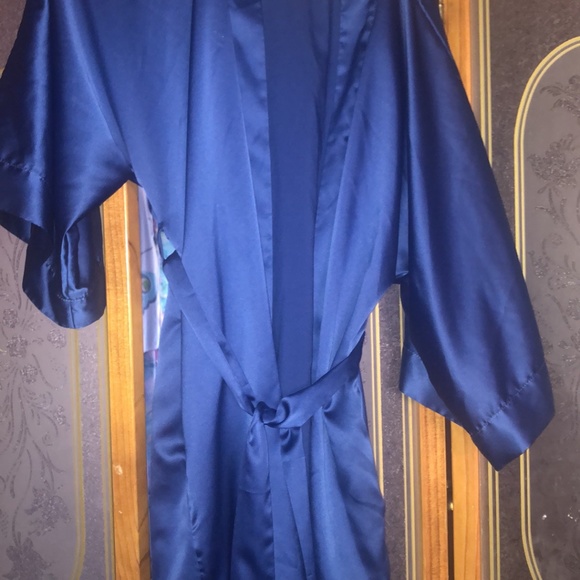 Woman of the Groom coverup. - Picture 1 of 3